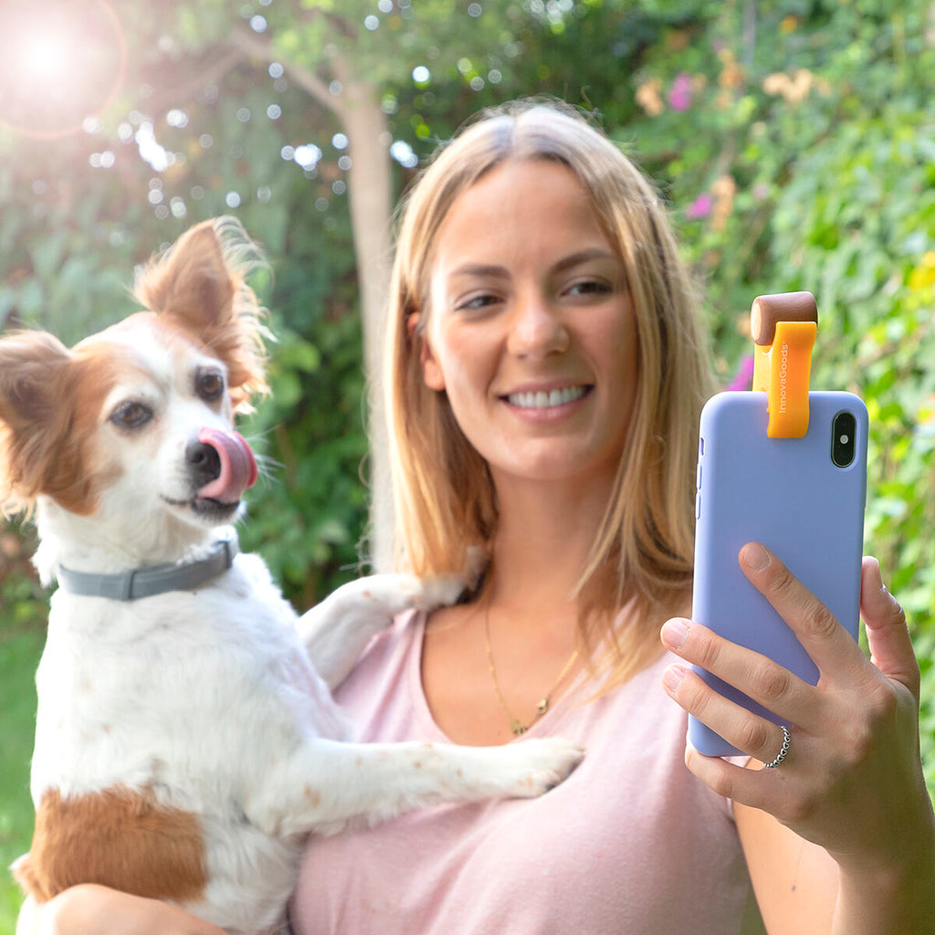 HappyPet™ Pet Selfie Clip – Capture Perfect Photos & Videos of Your Dog or Cat